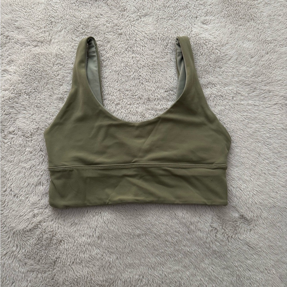 Lululemon sports bra